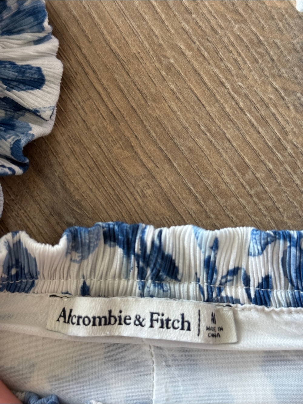 Abercrombie & Fitch White and Blue Floral Peasant Blouse - Picture 5 of 7